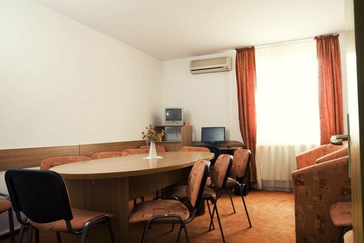 Est Hotel Bucarest